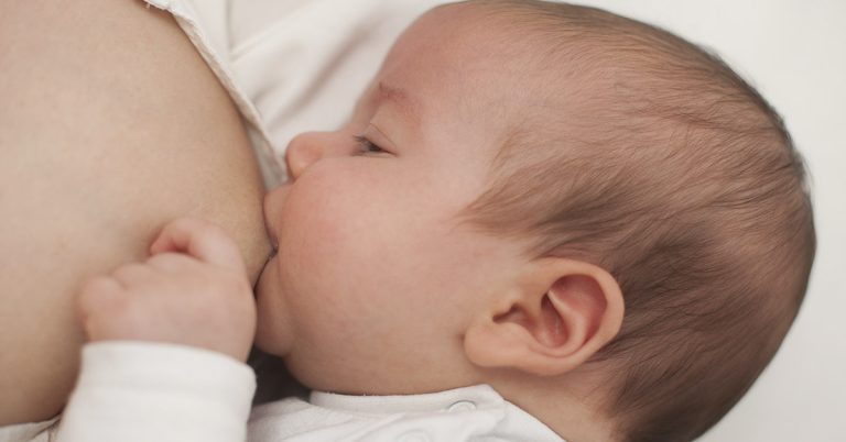 “I Breastfed My Little Girl as Much as She Wanted: When She Was Nine, She Told Me She no Longer Needed Milk from Her Mother.” - Featured image