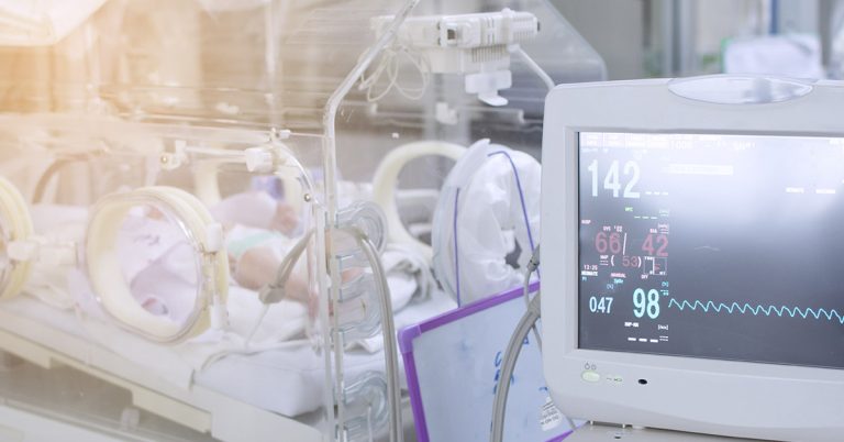 Pregnant Mom Has Baby with Rare Condition, Is Baffled When Adoptive Family Won’t Take Her - Featured image