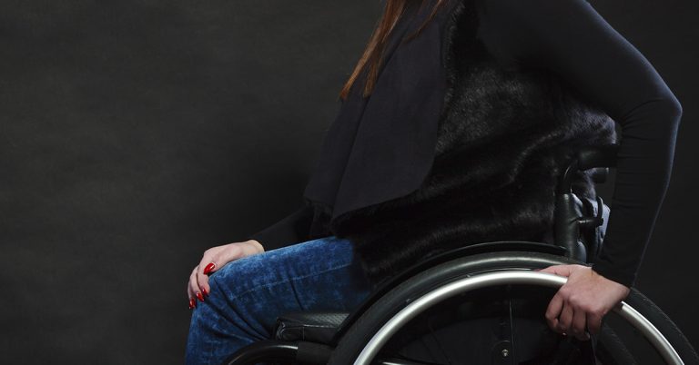 After seeing his paralyzed wife cry, veteran invents incredible ‘Tankchair’ - Featured image