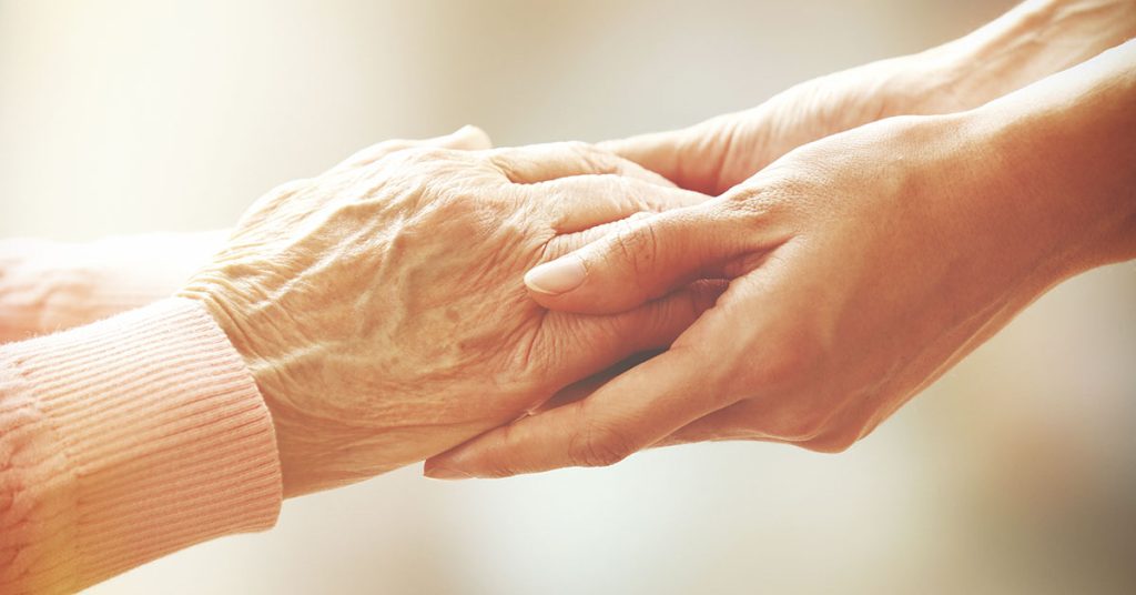 The amazing tale of a mother who was brought into the nursing home – a Short Story - Featured image