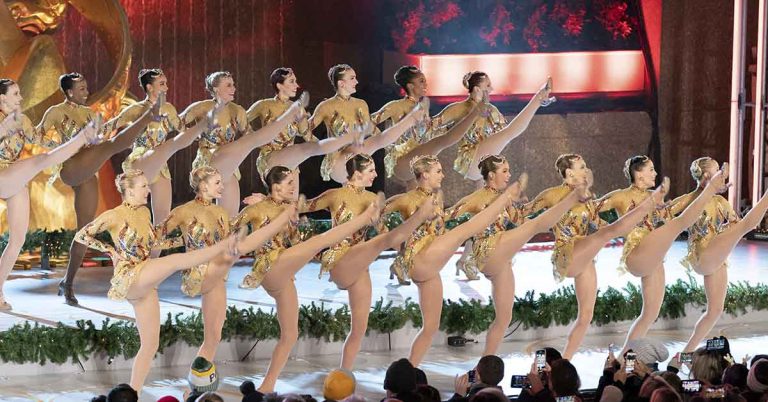 Face Recognition Technology Caused This Girl Scout’s Mom To Be Kicked Out Of A Rockettes Performance - Featured image