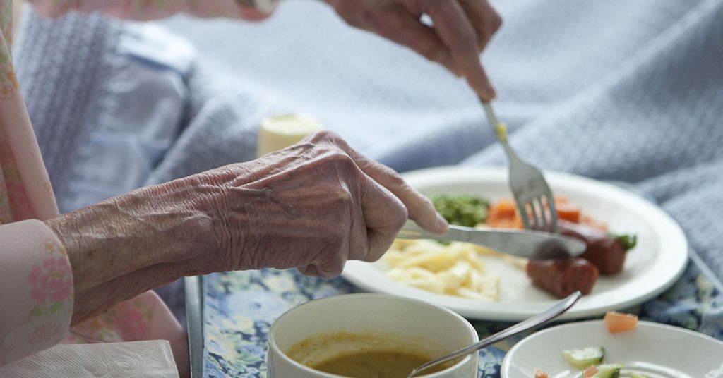 My Husband Wants His Mother to Move In With Us - Featured image