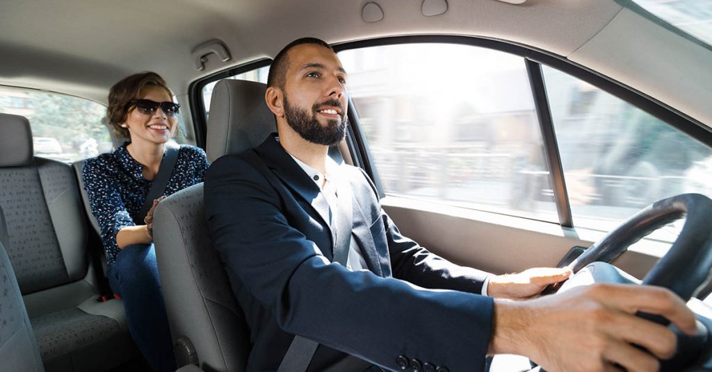 Woman shares the safety hack she uses in all Ubers and rideshares - Featured image