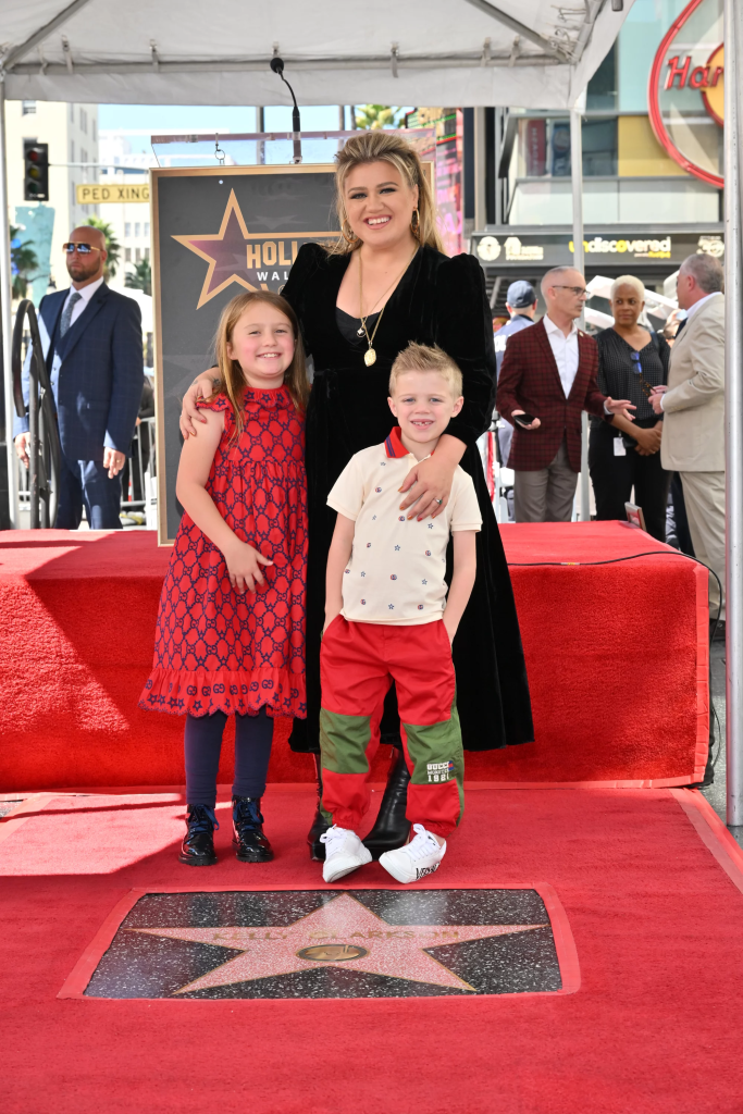 Kelly Clarkson with her children, River Rose and Remington