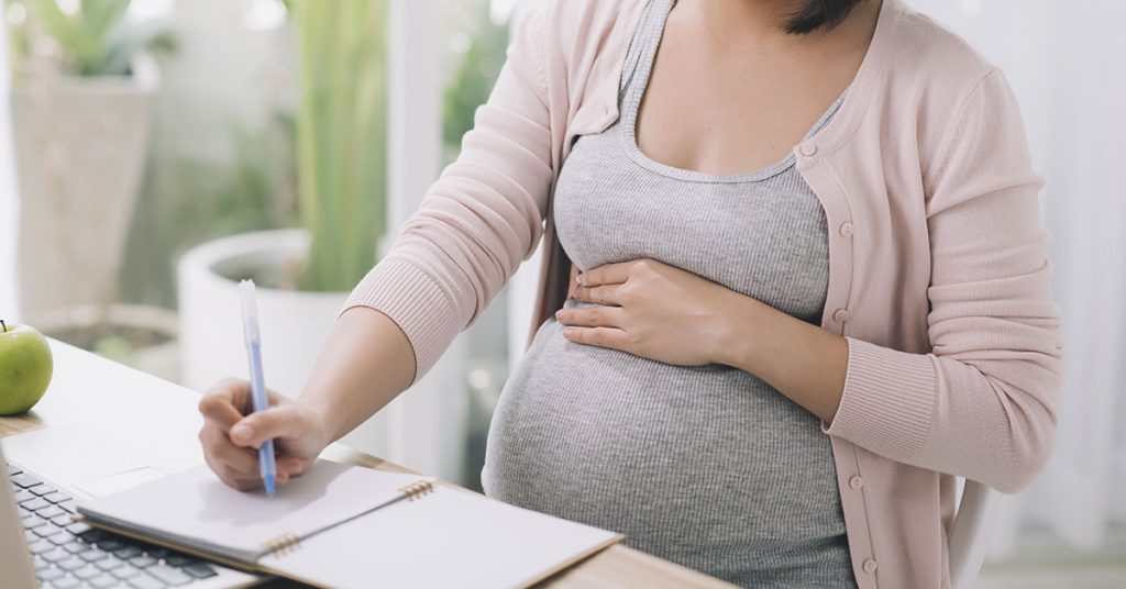 ‘I went back to work days after giving birth – women who take maternity leave are lazy’ - Featured image