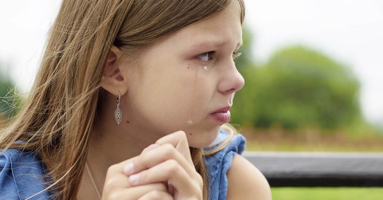 A Man Went Viral For Refusing To Give Up His Spot On A Ride To A Crying Child - Featured image