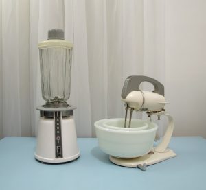 39 Household Items Everyone Had 30 Years Ago That Nobody Has Anymore