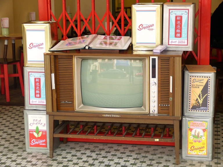 39 Household Items Everyone Had 30 Years Ago That Nobody Has Anymore