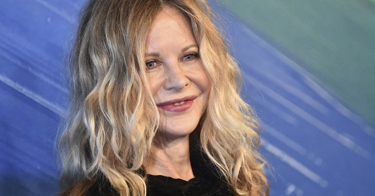 Meg Ryan Stopped Acting To Be A “Full Time Mom” – This Is Her Today - Featured image