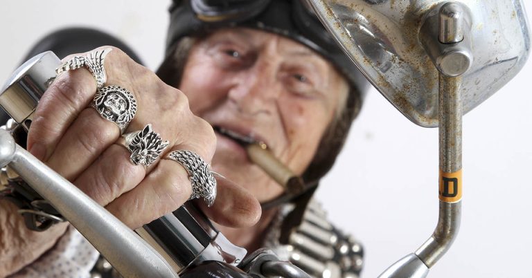 Great-Grandma Gets 90th Birthday Wish: Riding a Harley - Featured image