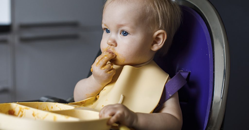Mom issues silicone plate warning after toddler son stopped eating for weeks - Featured image