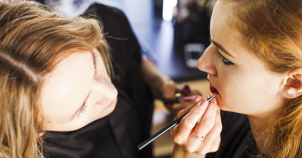 Couple Married For 50 Years Unable To Recognize Each Other After They Both Get A Makeover - Featured image