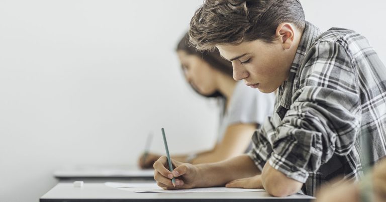 8 Signs Of High Intelligence That Cannot Be Faked - Featured image