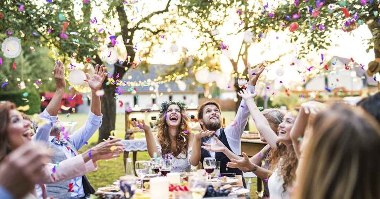 Is this dress really a ‘terrible choice’ for a wedding guest? - Featured image