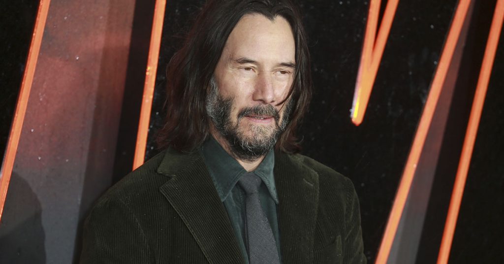 “He Needs to Shape Up,” Keanu Reeves Blasted for ‘Chubby’ Body While Spending Family Day on Boat - Featured image