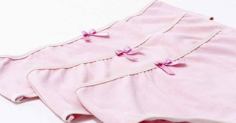 People Are Only Just Realizing Why Women’s Underwear Have A Bow On Front - Featured image