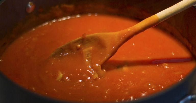 As a Boy, He Looked After Himself in a Dirty Apartment with ‘Burnt Tomato Soup’ — He Is Now Famous and Grandfather to 3 - Featured image