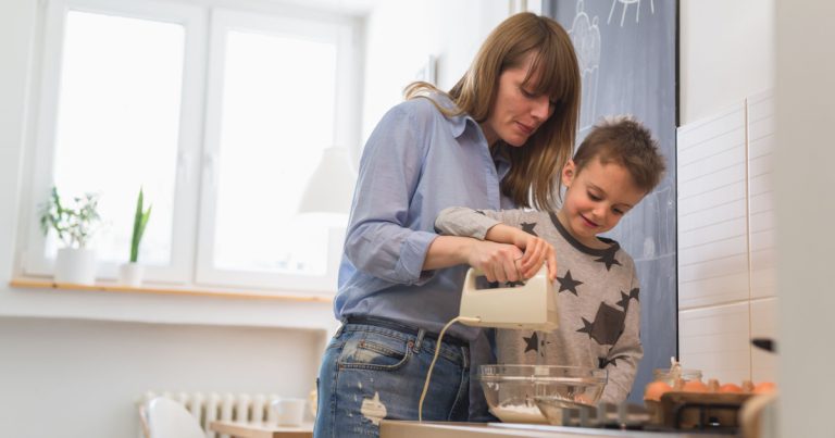 ‘Boy moms’ called out for dubious logic behind teaching their sons to cook - Featured image