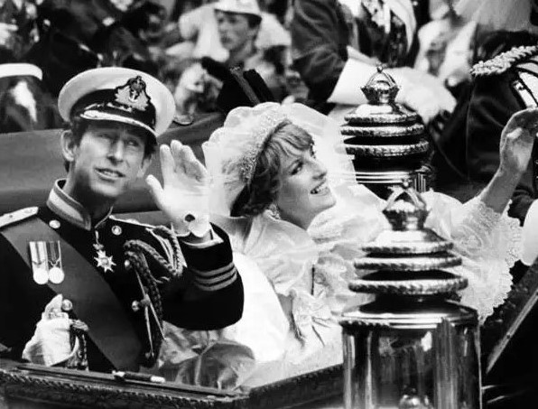 Charles and Diana first greet the crowds as a married couple