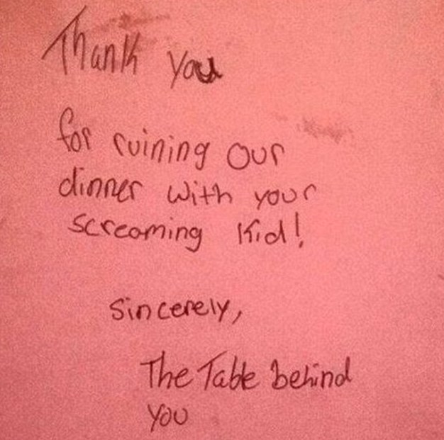 Family Is Shocked When A Stranger Slammed This Note Down On Their Table ...