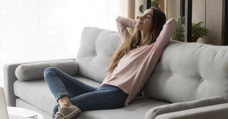 Air Freshener Hack to Keep Your House Smelling Like a Dream - Featured image