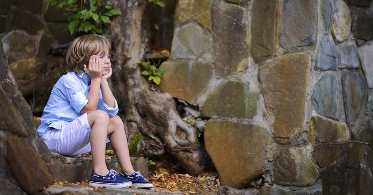 15 Tweets About Kids Who Had to Be Philosophers in Previous Lives - Featured image