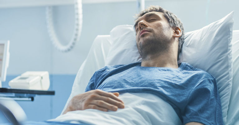 Father Fighting Cancer Escorts Daughter as She is Crowned Homecoming Queen - Featured image