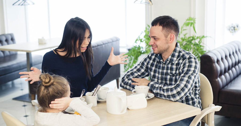 Couple Claim Restaurant Owner Fines Them for ‘Poor Parenting’ - Featured image