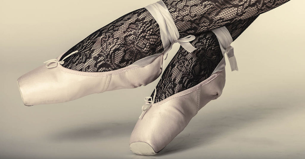 Who is Vitória Bueno? The Brazilian Ballerina With No Arms Proving Anything Is Possible - Featured image