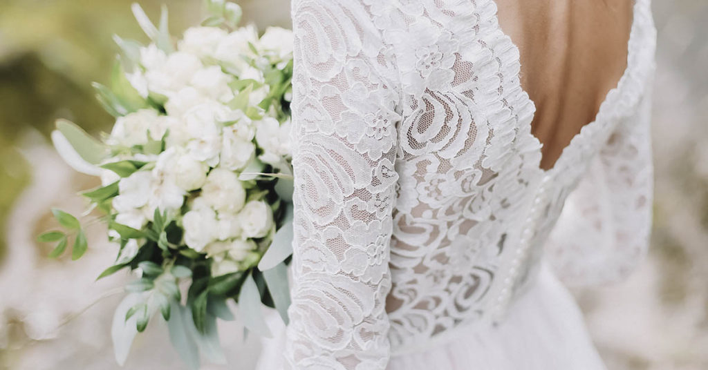 Three Days Before the Wedding, He Deserted Her, But She Still Had to Go to Her Wedding - Featured image