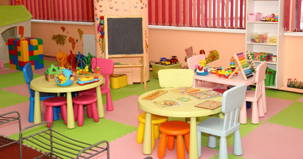 Mom Claimed Her Daughter Was Bitten 25 Times at Daycare, and No One Told Her - Featured image