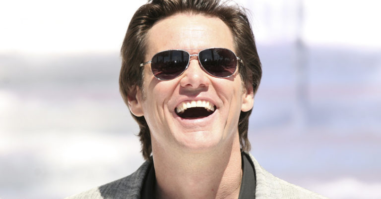 Jim Carrey Called Out for ‘Creepy’ Joke He Told Margot Robby - Featured image