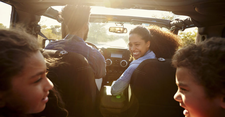 8 Reasons Why Traveling with Family is So Important - Featured image