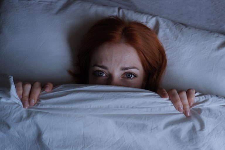 Research Reveals How Your Personality And Your Sleep Position Are Related - Featured image