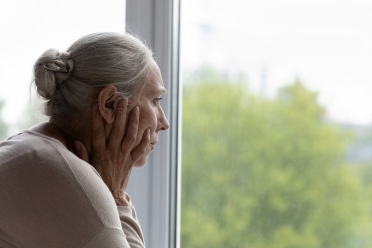 7 Hard Truths About Aging No One Talks About - Featured image