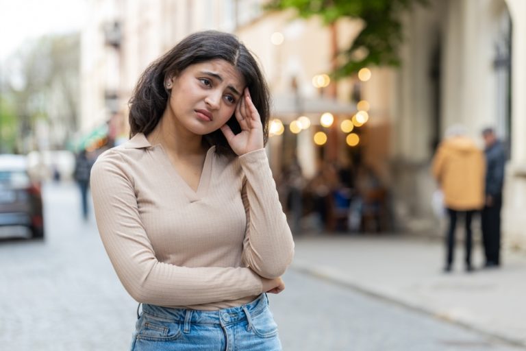 10 Signs Someone Is Addicted to Being the Victim - Featured image