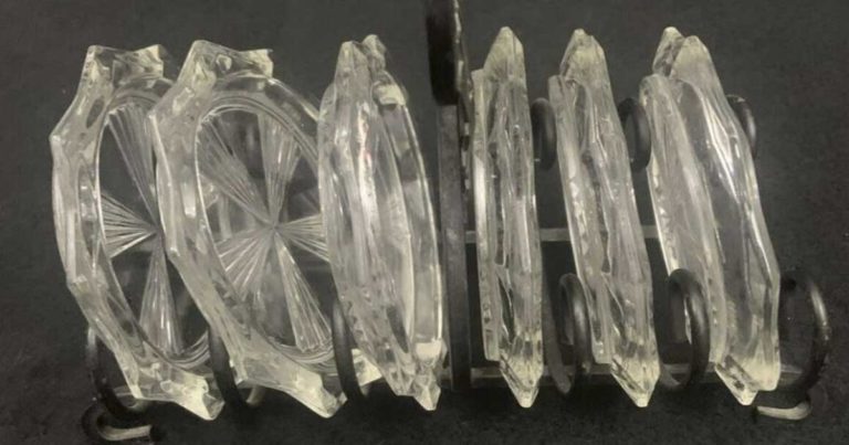 Forgotten Gems: It’s Time to Bring Back Vintage Furniture Coasters - Featured image