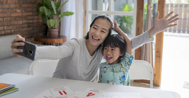 Shocking Ad Cautions Parents Against Sharing Photos of Their Kids Online - Featured image