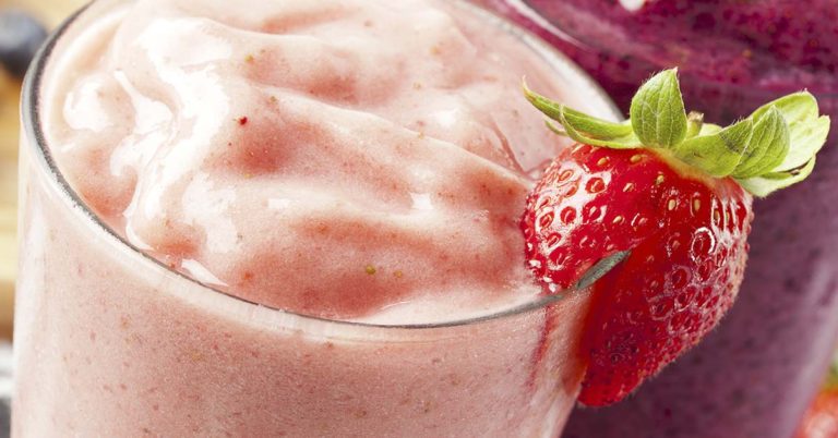 12-Year-Old Girl Sends Scary Text to Mother After Friends Father Drugged Their Drinks at Sleepover - Featured image