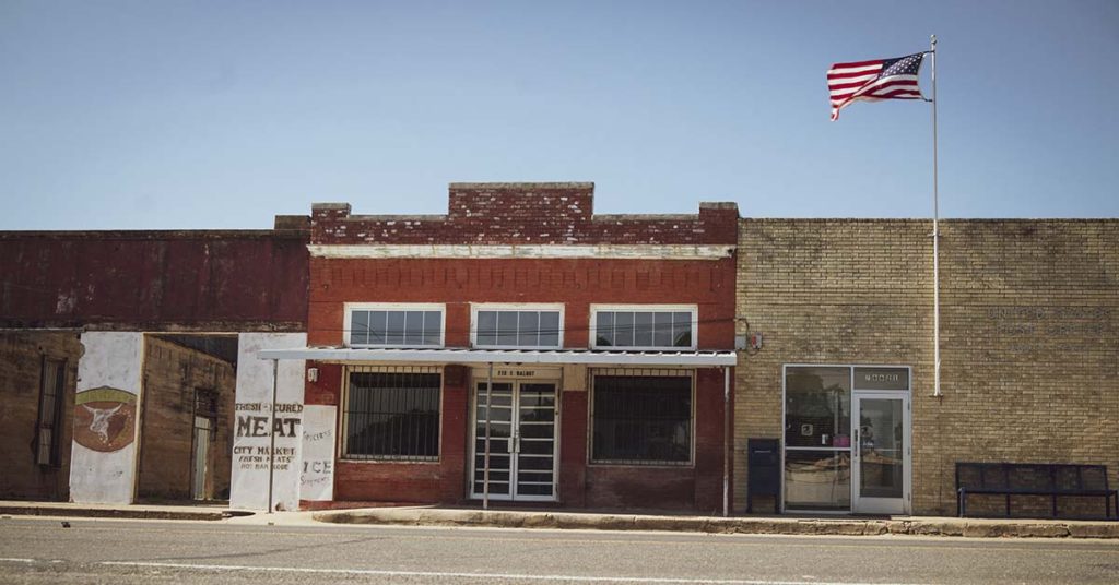 45+ Eerie US Towns You Might Want to Avoid - Featured image