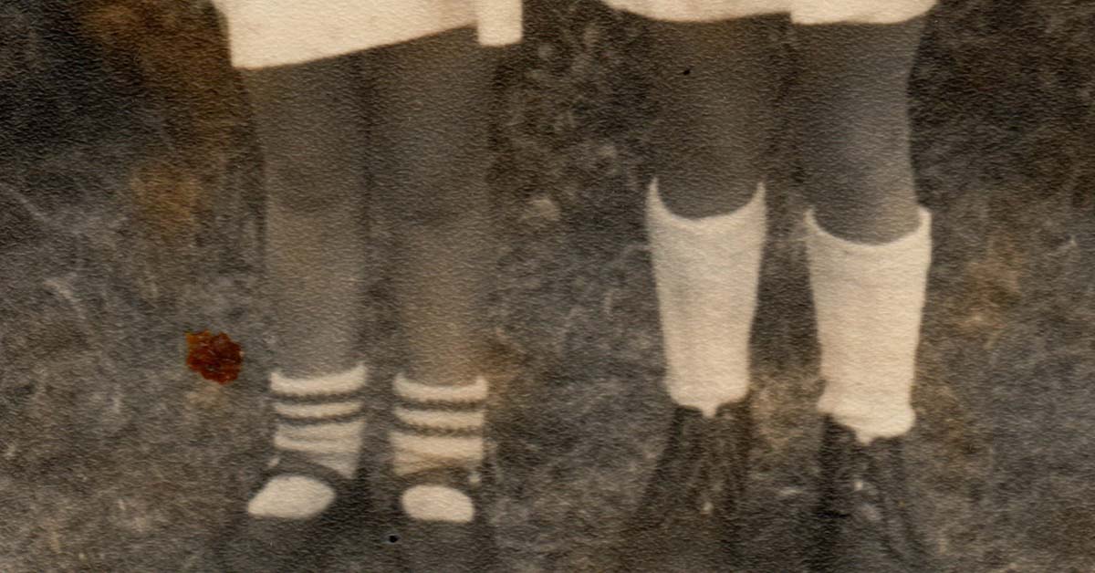 Old photo, children's legs