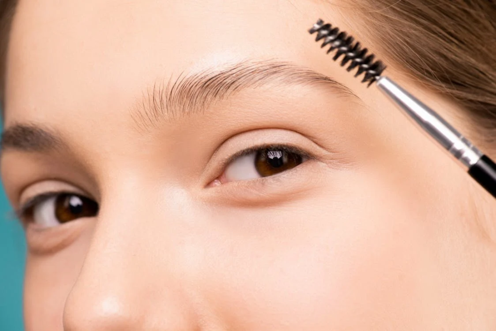 Eyebrow Styling with Vaseline