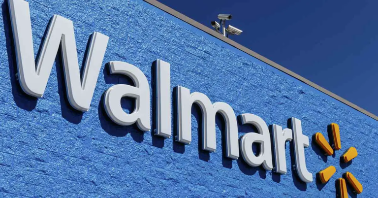 30+ Photos That Only “The People of Walmart” Can Pull Off - Featured image