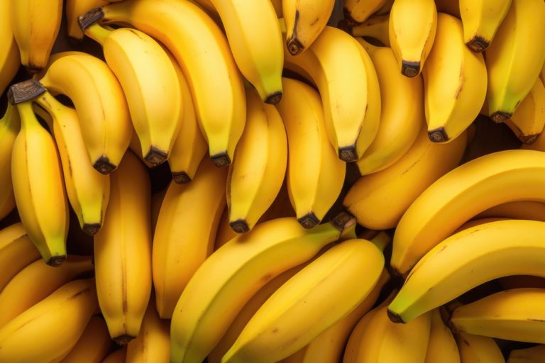 Why You Should Wash Bananas as Soon as You Get Home - Featured image