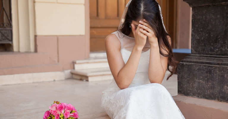 9 Brutally Honest Reasons Men Have Left Their Brides At The Altar - Featured image