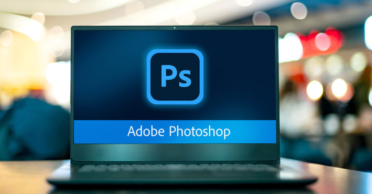 Designer Has The Best Reply When People Ask to Photoshop Their Pics - Featured image