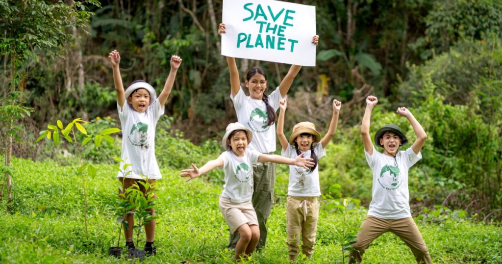 Children join as volunteers for reforestation, earth conservation activities to instill in children a sense of patience and sacrifice, doing good deeds and loving nature.