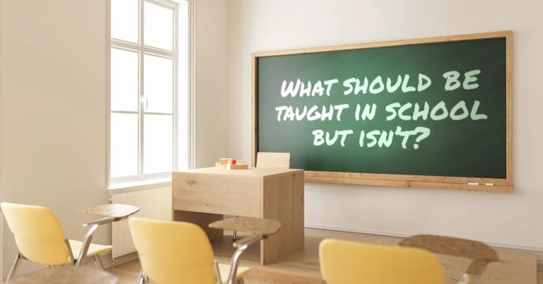 11 People Share Things That Should Be Taught In School - Featured image