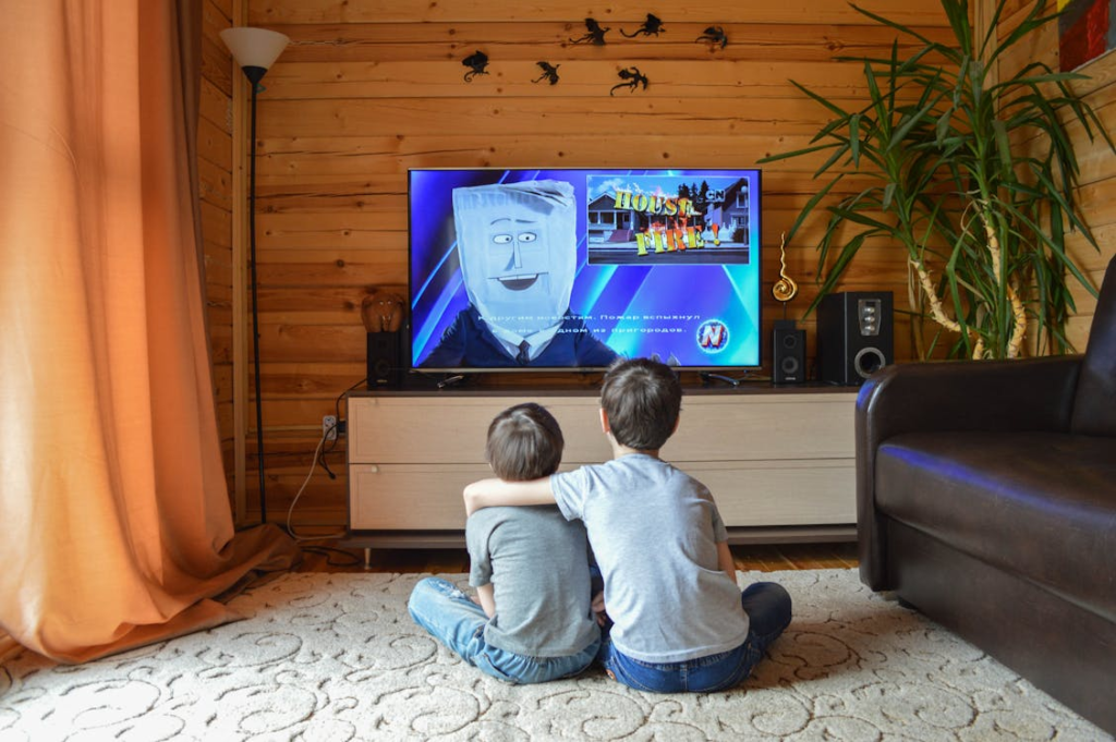 ‘60s kids Watching Cartoons on Saturday Mornings