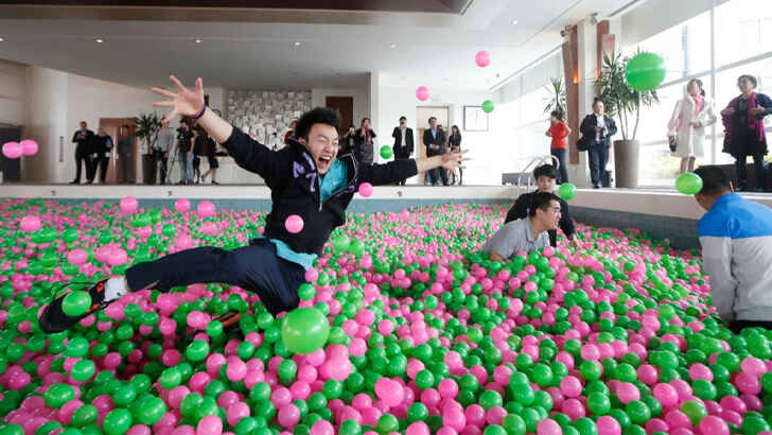 The largest ball pit in Shanghai.